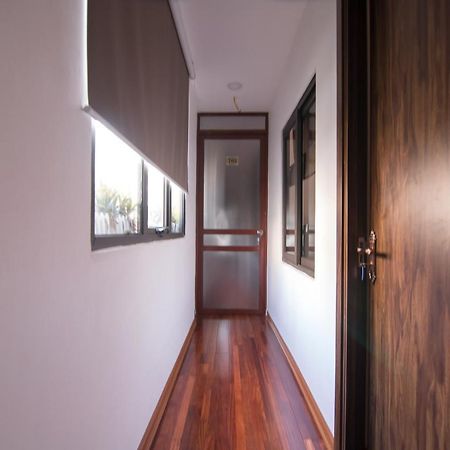 Reddoorz Yen Phu Street Hotel Hanoi Bagian luar foto