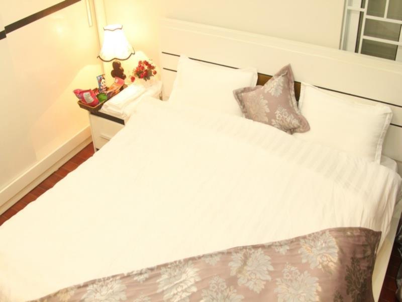 Reddoorz Yen Phu Street Hotel Hanoi Bagian luar foto