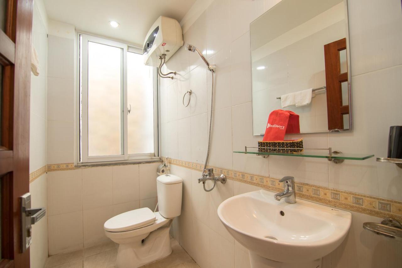 Reddoorz Yen Phu Street Hotel Hanoi Bagian luar foto