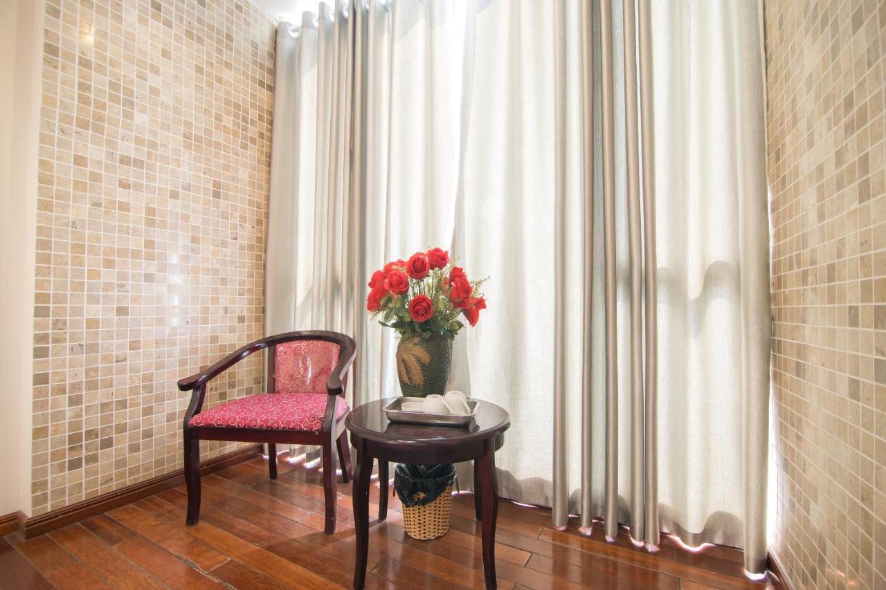 Reddoorz Yen Phu Street Hotel Hanoi Bagian luar foto