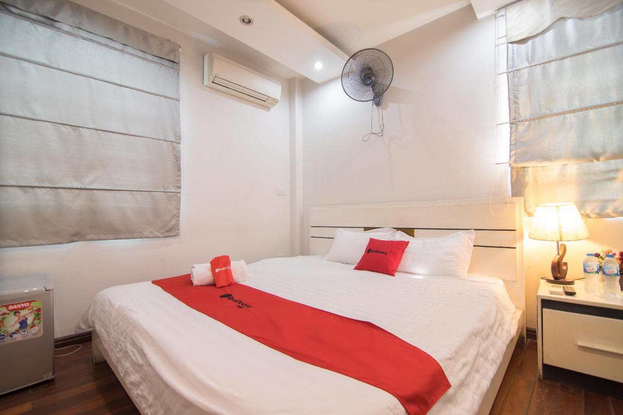 Reddoorz Yen Phu Street Hotel Hanoi Bagian luar foto